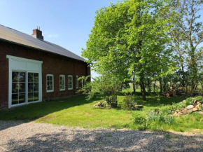 Deichkieker - charmantes Ferienhaus mit großem Garten in Alleinlage nahe der Nordsee
